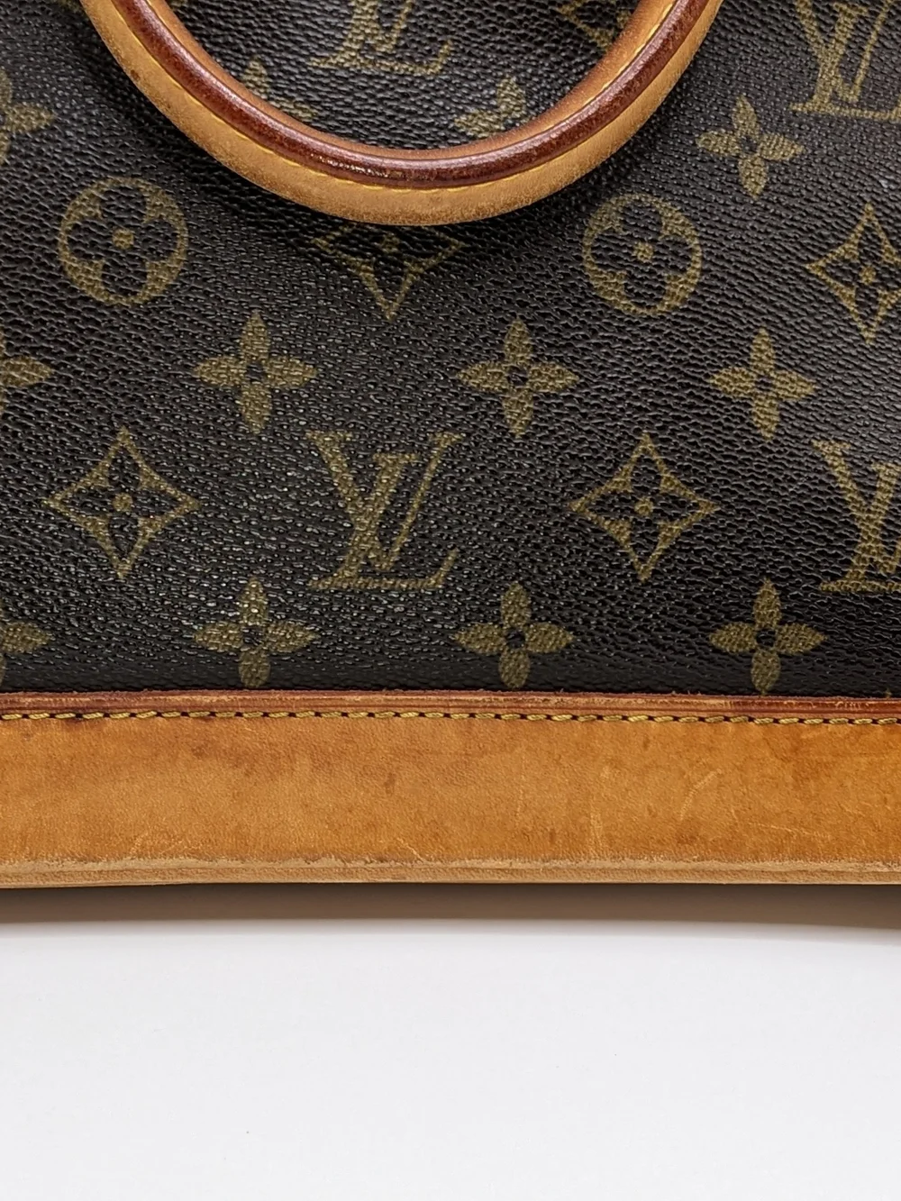 Louis Vuitton Alma GM Monogram Canvas Handbag – Vintage